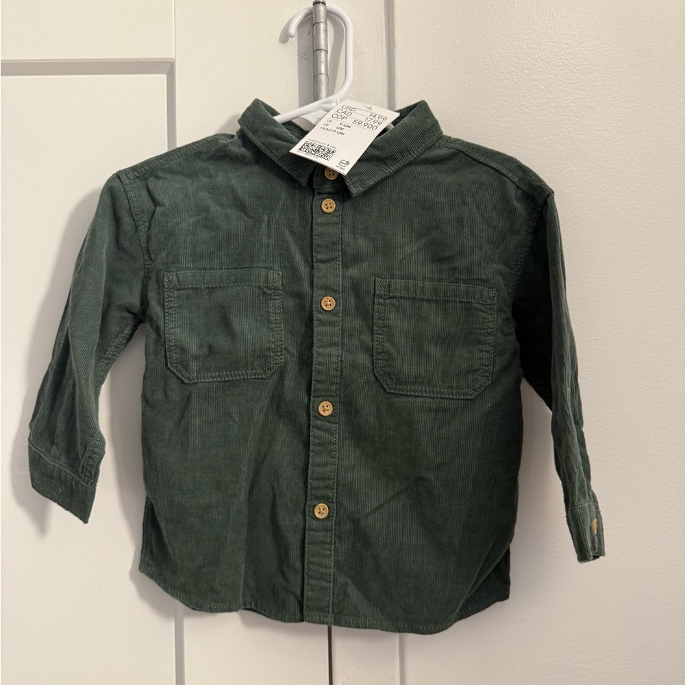 H&M Green Corduroy Button Down Shirt with Collared Neckline